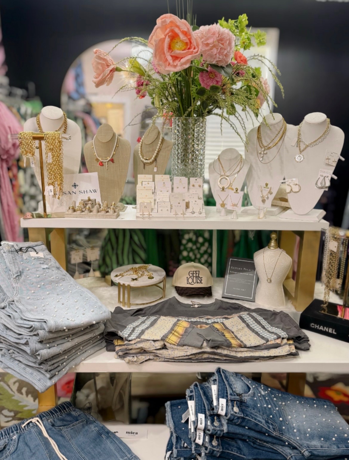 Jewelry and accessories display